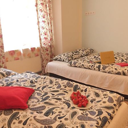 Condo In Vinohrady Прага Экстерьер фото