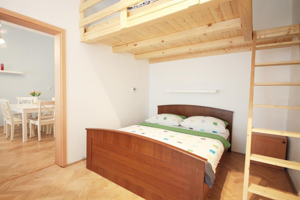 Condo In Vinohrady Прага Экстерьер фото