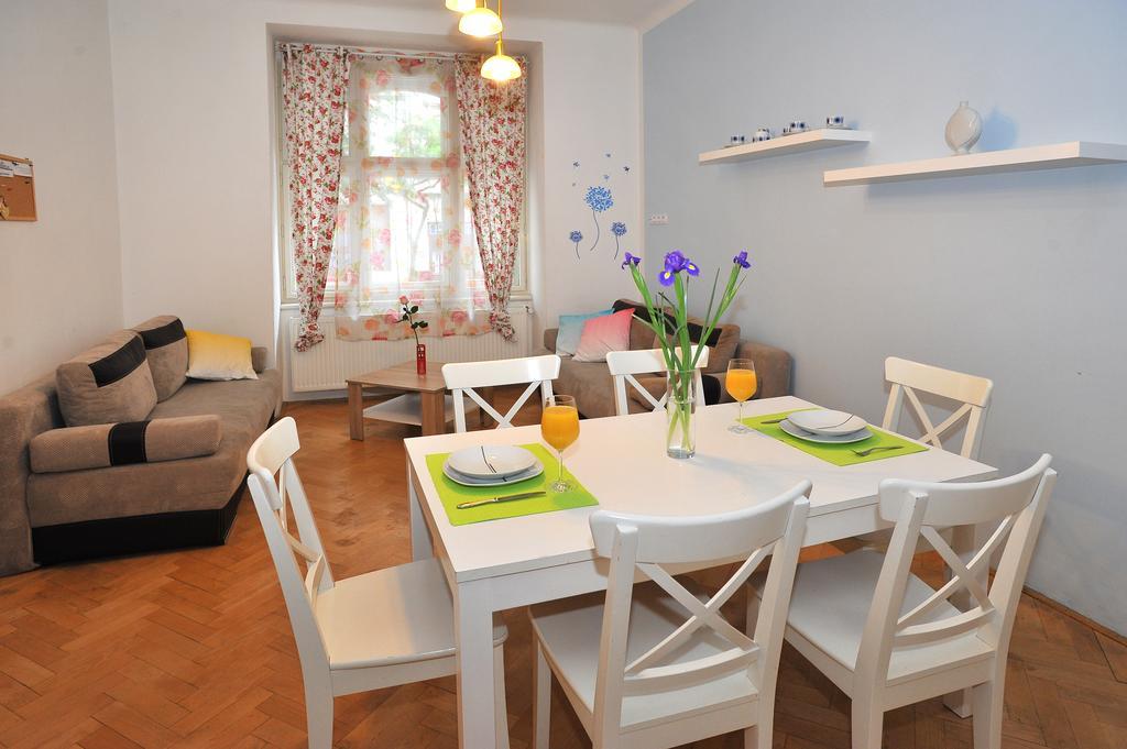 Condo In Vinohrady Прага Экстерьер фото