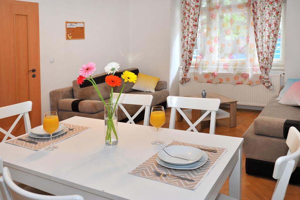 Condo In Vinohrady Прага Экстерьер фото