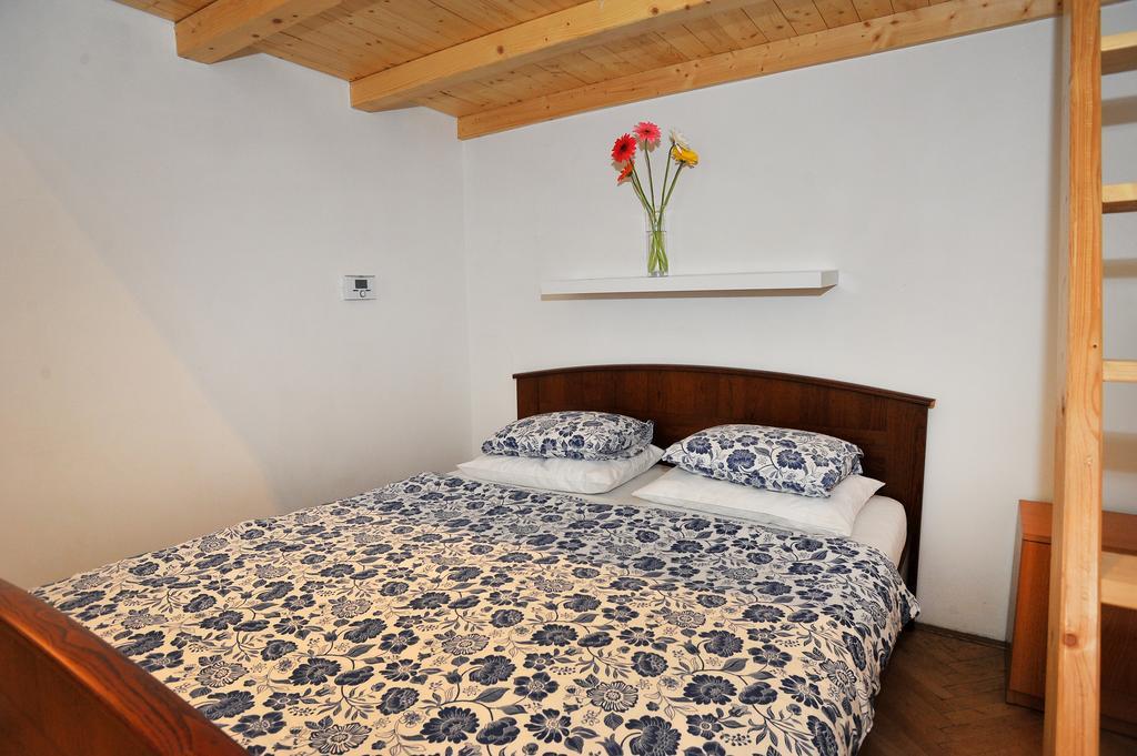 Condo In Vinohrady Прага Экстерьер фото