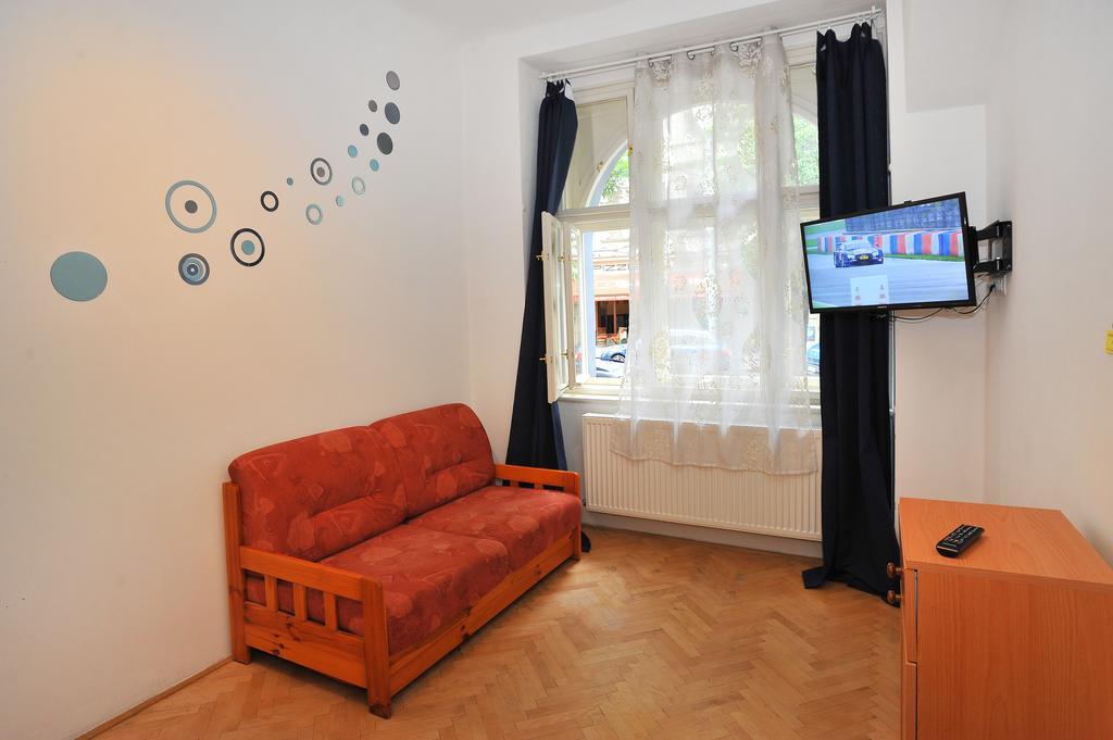 Condo In Vinohrady Прага Экстерьер фото